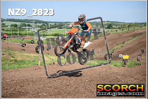 Apex Thur 15-Jun-047