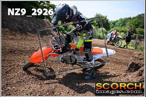 Apex Thur 15-Jun-128