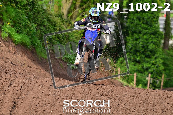 NZ9_1002-2
