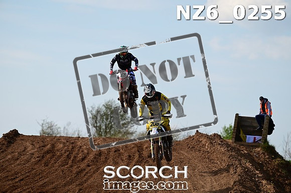 NZ6_0255