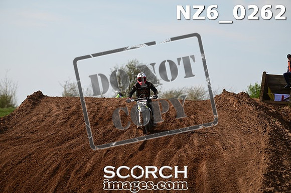 NZ6_0262