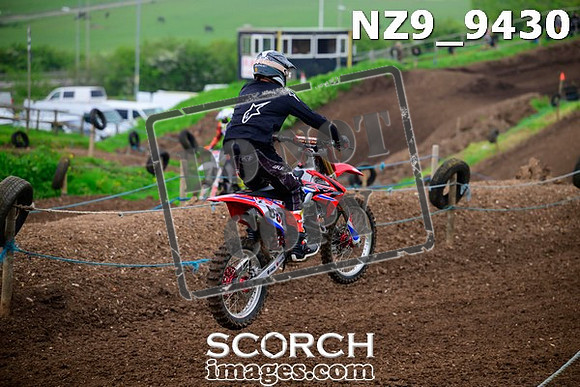 NZ9_9430