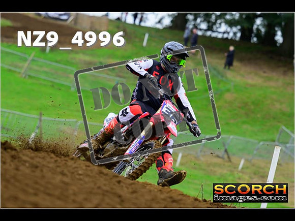 Experts-020