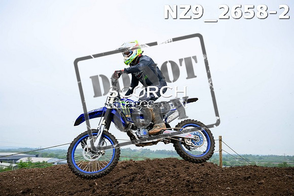 NZ9_2658-2