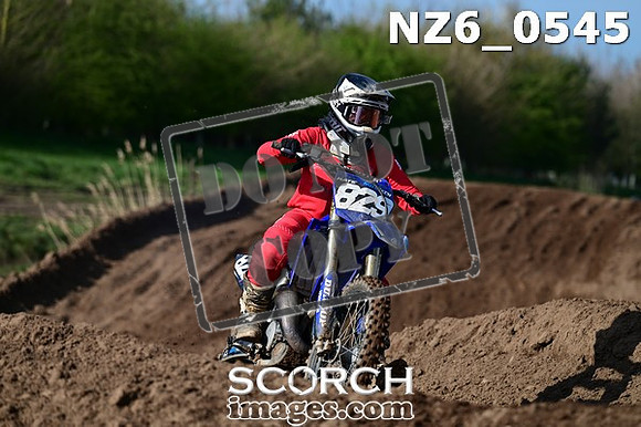 NZ6_0545