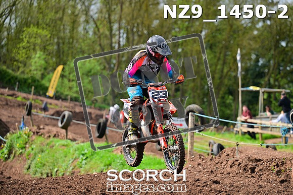 NZ9_1450-2