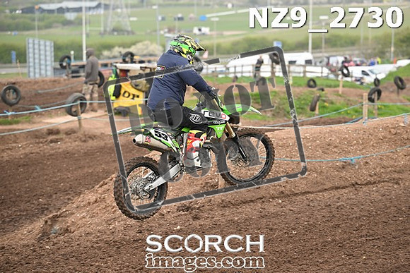 NZ9_2730