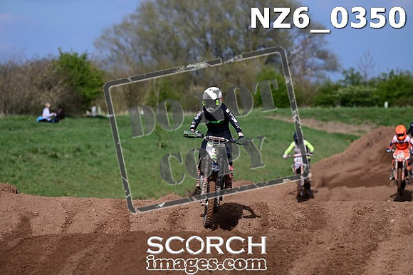 NZ6_0350