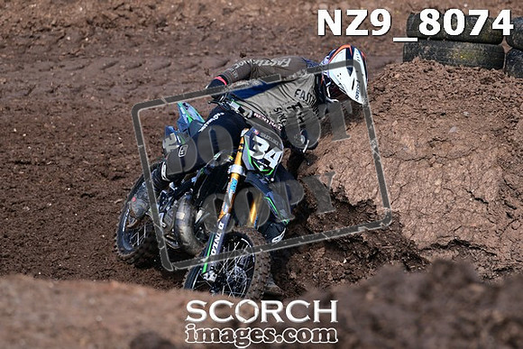 NZ9_8074