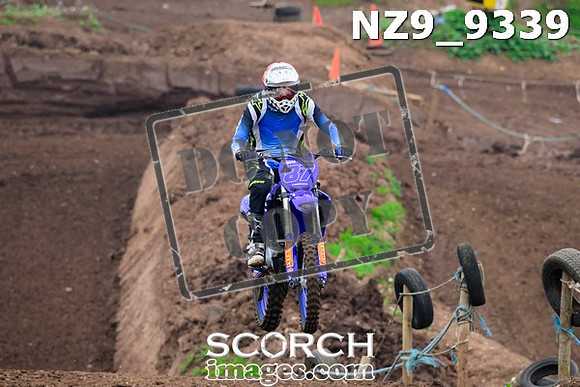 NZ9_9339