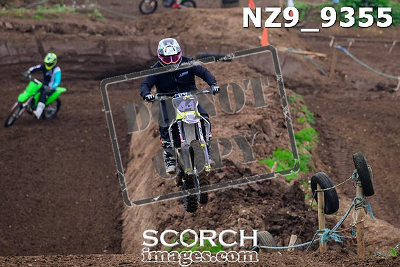 NZ9_9355