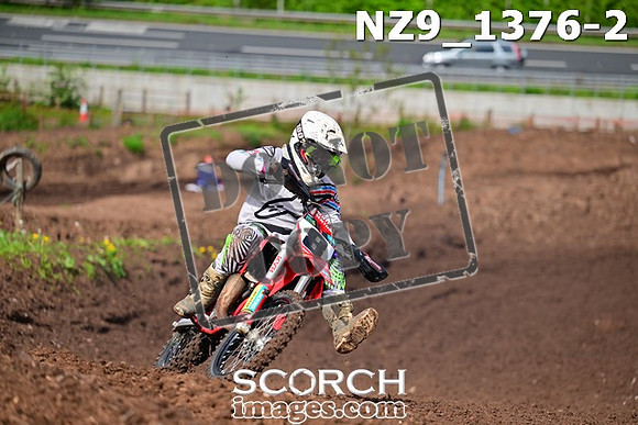 NZ9_1376-2