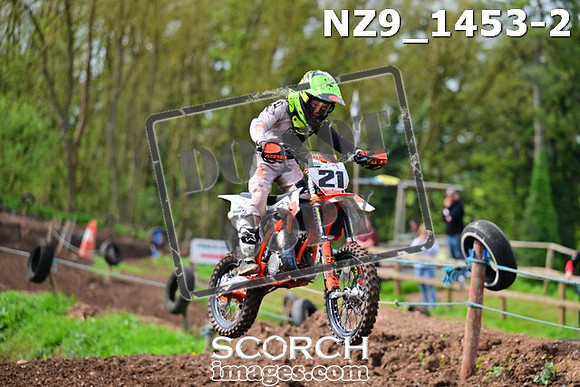 NZ9_1453-2