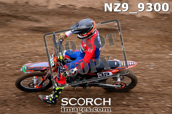 NZ9_9300