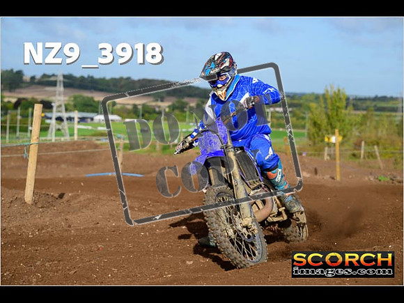 Experts-064
