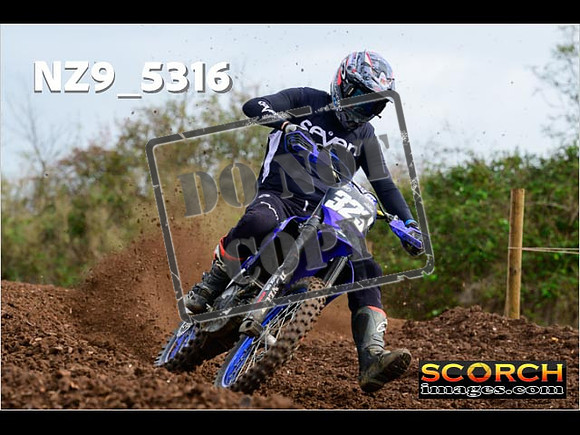 Inters-098