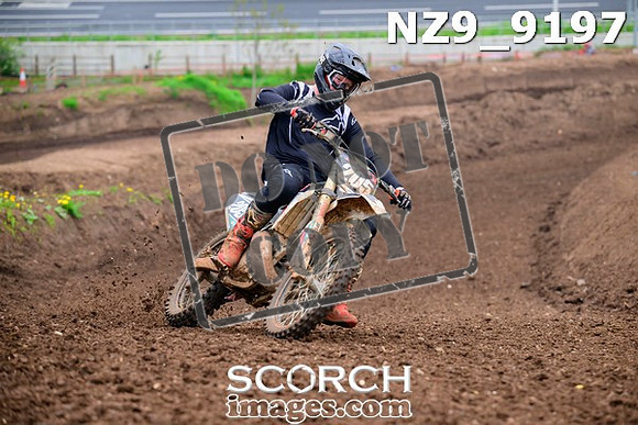 NZ9_9197