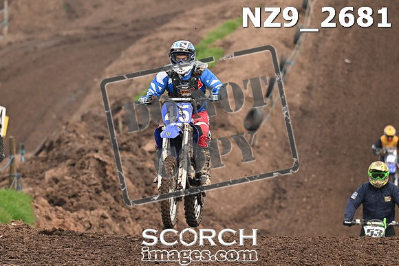NZ9_2681