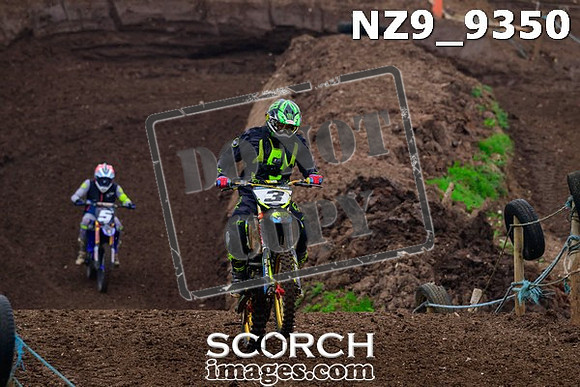 NZ9_9350