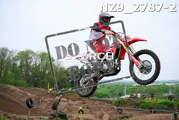 NZ9_2787-2