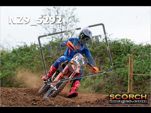 Experts-042