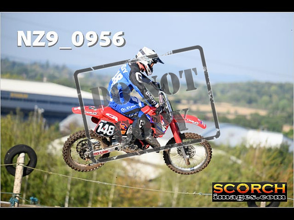Experts-164