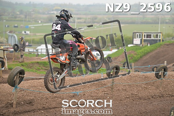 NZ9_2596