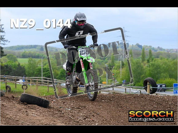 Thur25Apr-258