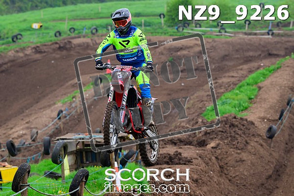 NZ9_9226