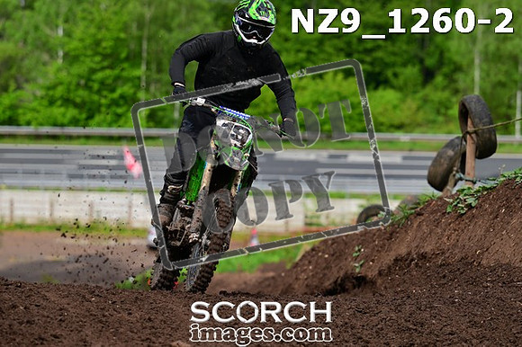 NZ9_1260-2