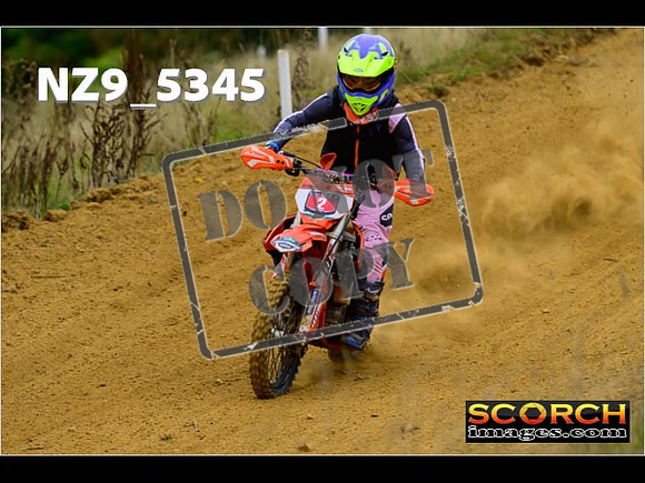 85's-043