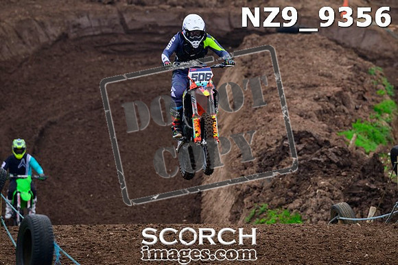 NZ9_9356