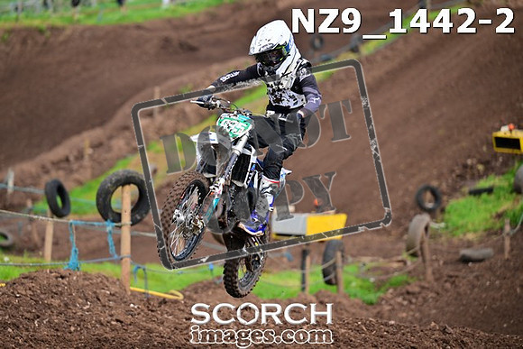 NZ9_1442-2