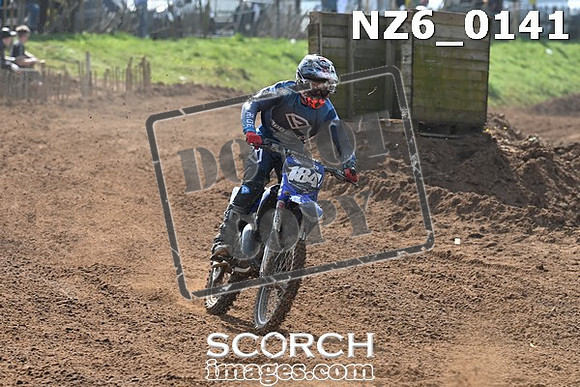 NZ6_0141