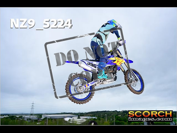 Inters-052