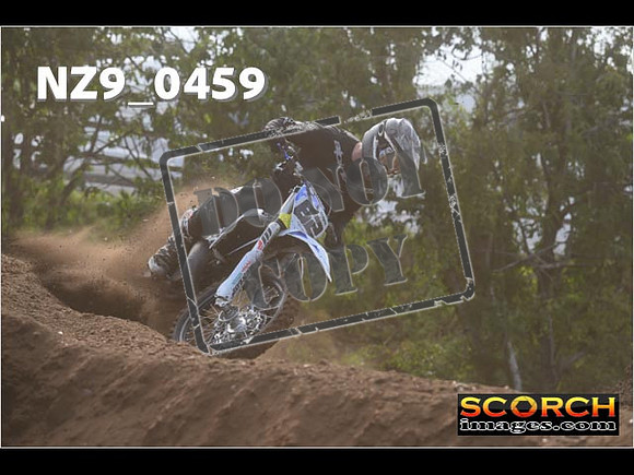 Experts-055