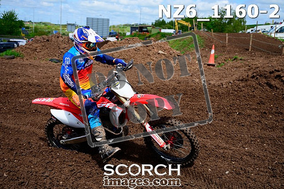 NZ6_1160-2