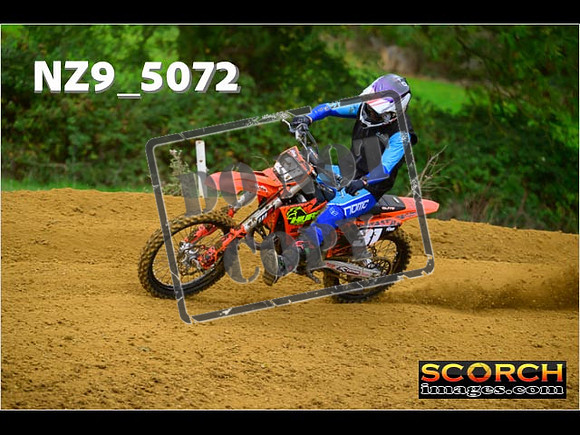Experts-089