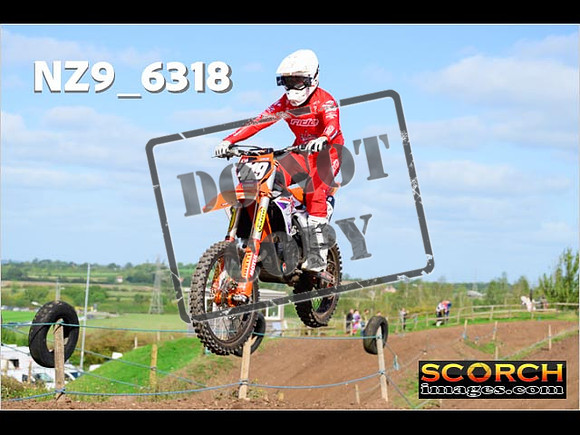 Experts-165