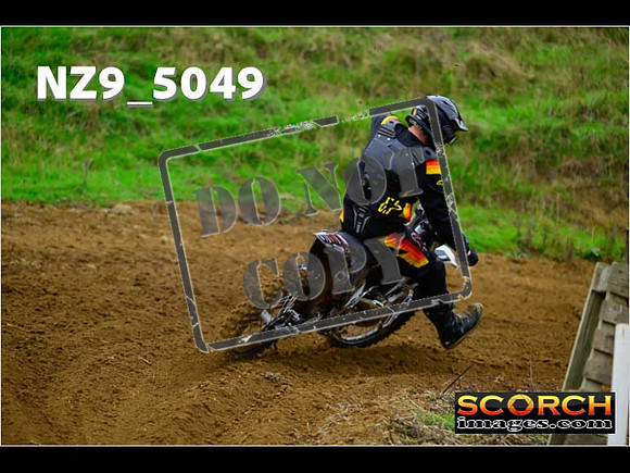 Experts-071