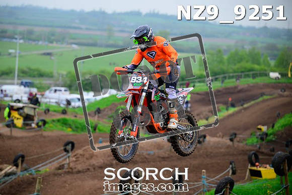 NZ9_9251