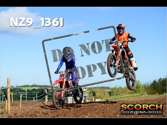 Experts-072