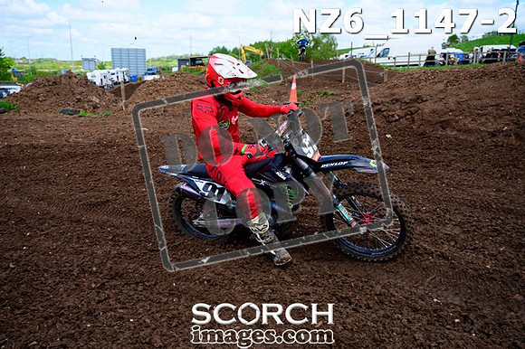 NZ6_1147-2