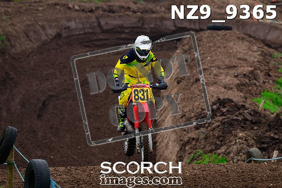 NZ9_9365