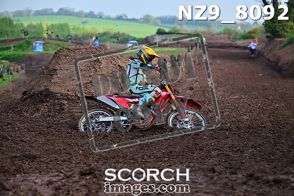 NZ9_8092