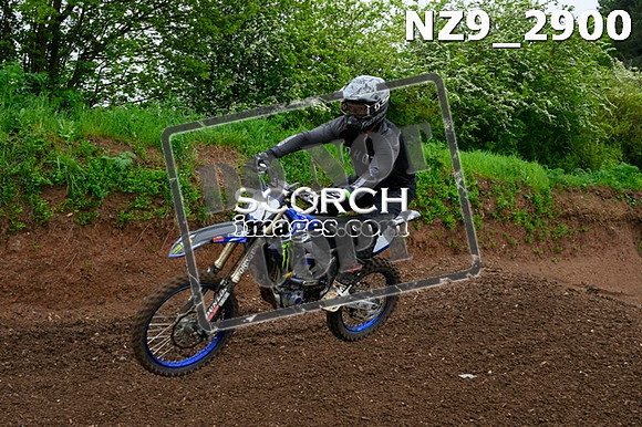 NZ9_2900