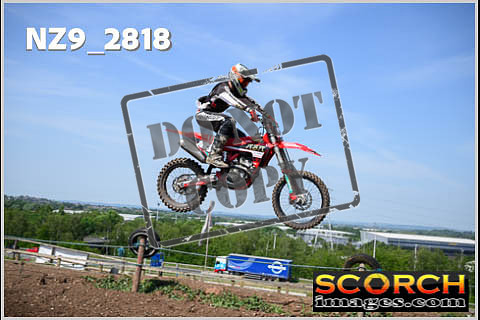 Apex Thur 15-Jun-042