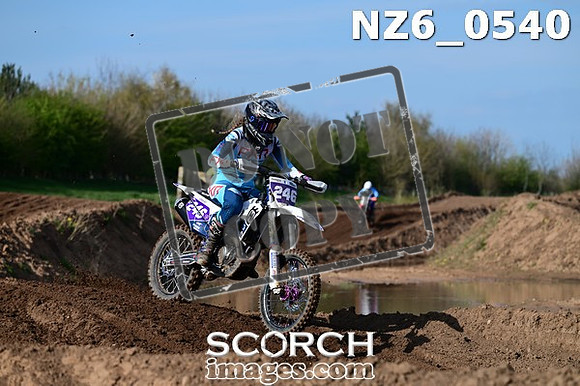 NZ6_0540