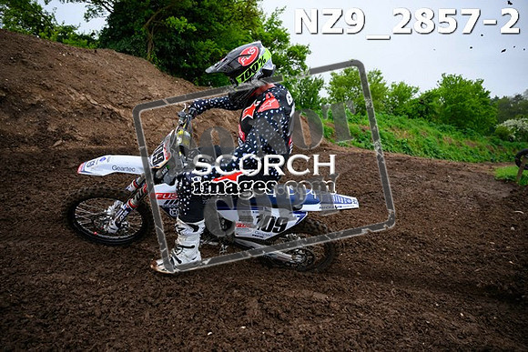 NZ9_2857-2