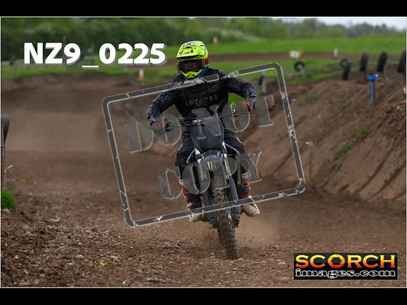 Thur25Apr-328